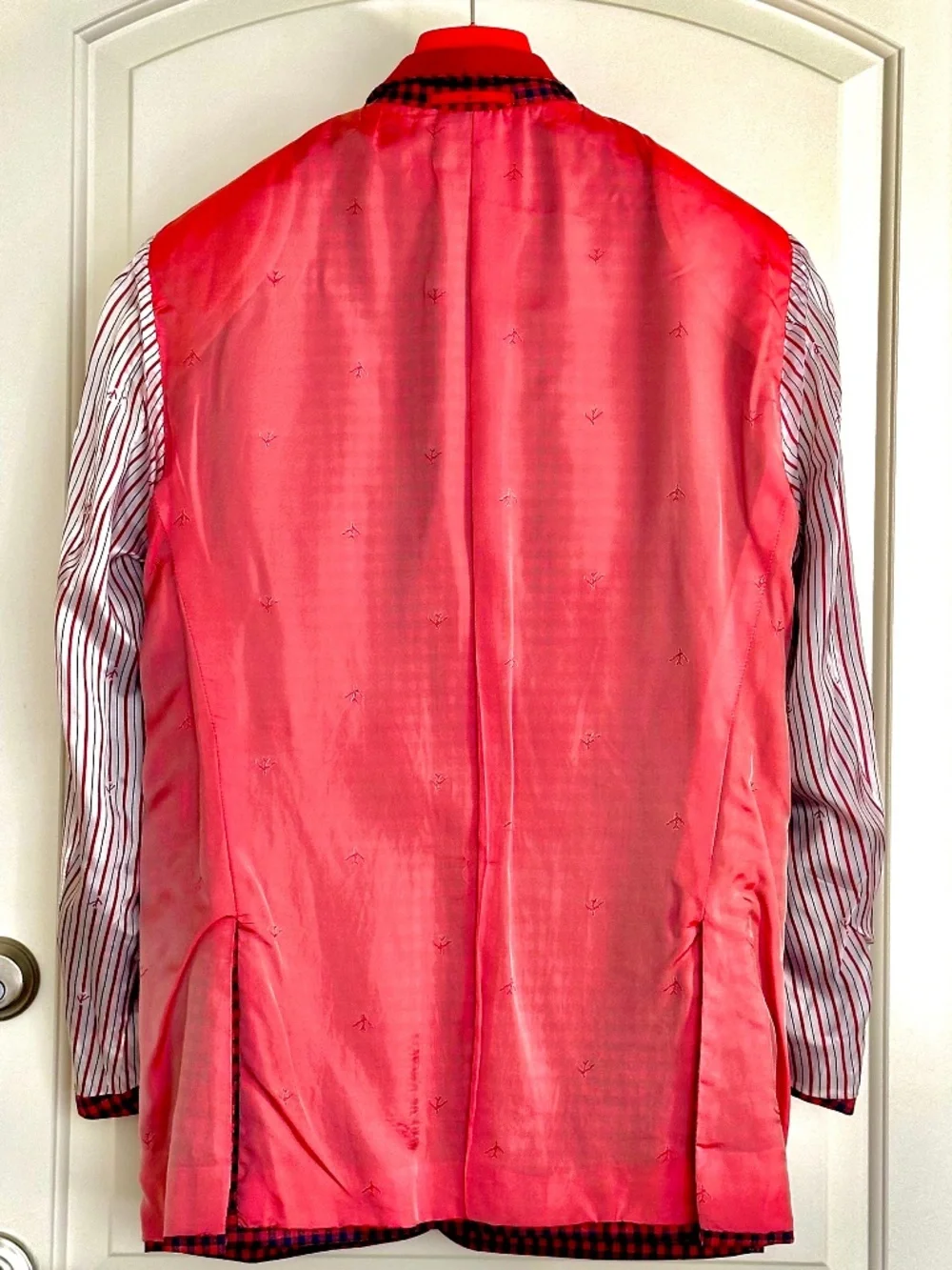 Isaia this stunning
